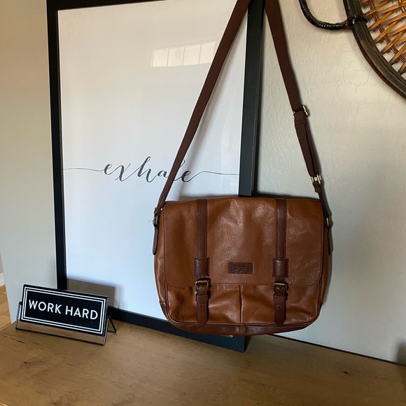 Fossil Bags Fossil Leather Tablet Laptop Bag Poshmark